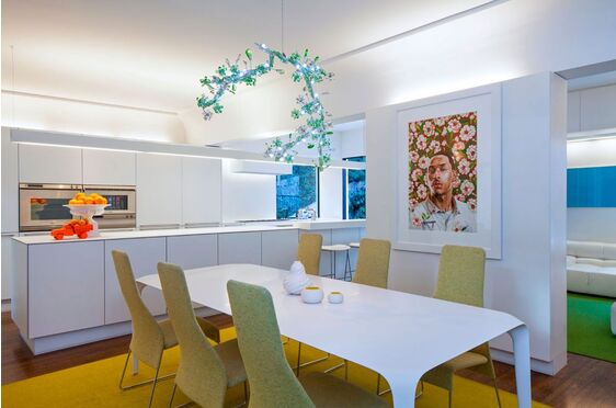 Зал и кухня вместе – многофункциональное просторное помещение
